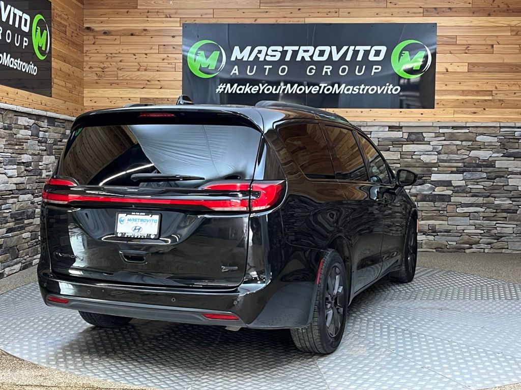 2022 Chrysler Pacifica Touring L - Photo 16