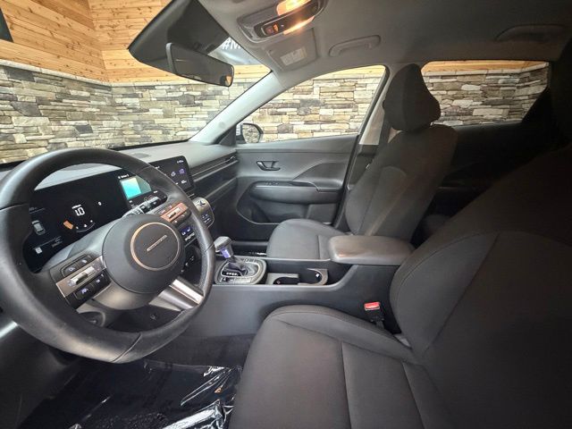 2024 Hyundai Kona SEL - Photo 13