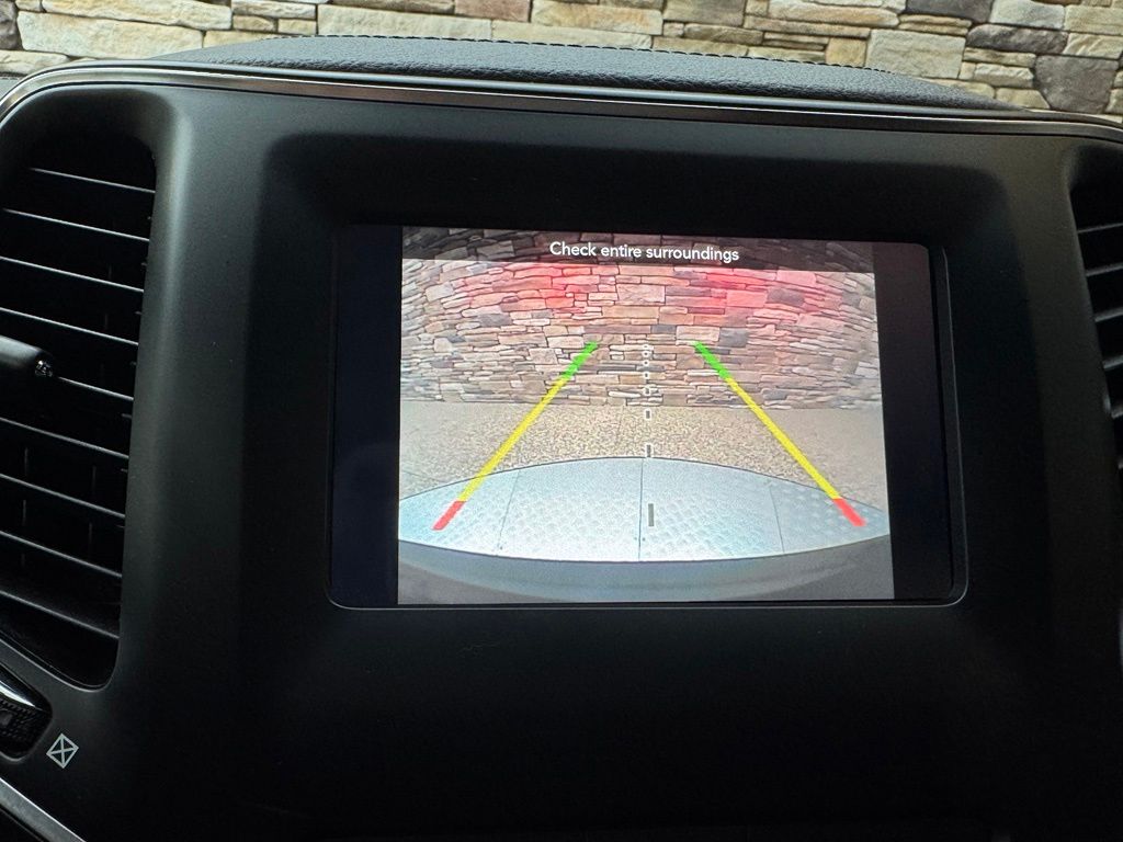 2019 Jeep Cherokee Latitude Plus - Photo 24