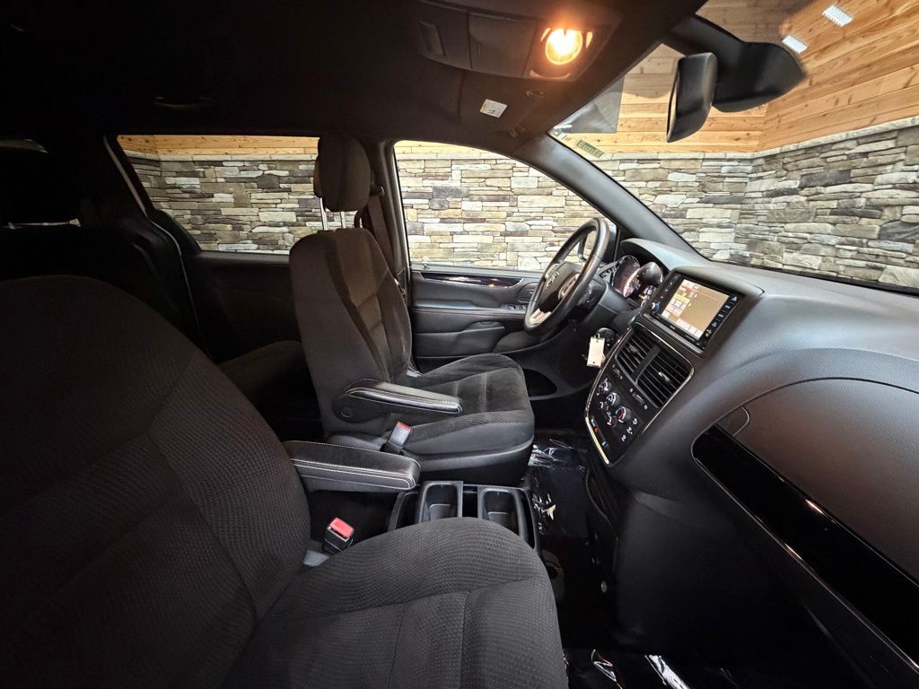 2018 Dodge Grand Caravan SE Plus - Photo 13
