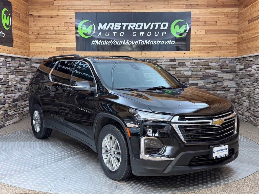Used 2023 Chevrolet Traverse LT Leather SUV