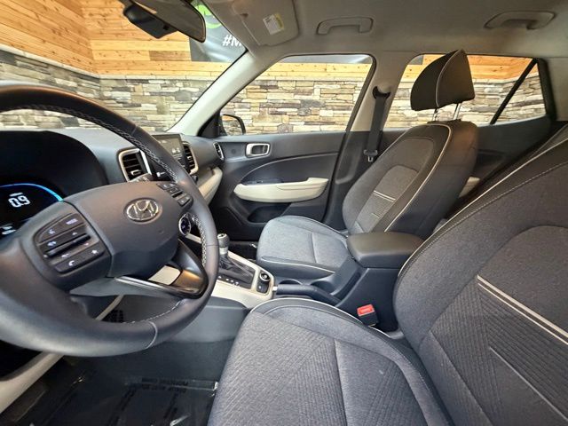 2026 Hyundai Venue SEL - Photo 13