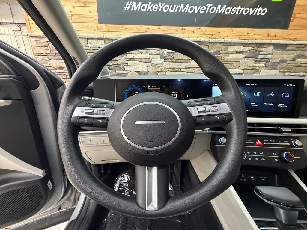 2026 Hyundai Tucson SE - Photo 18