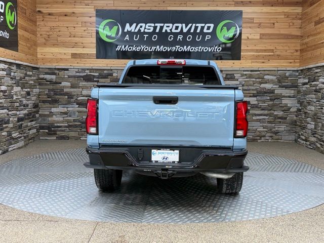 2025 Chevrolet Colorado Z71 - Photo 9