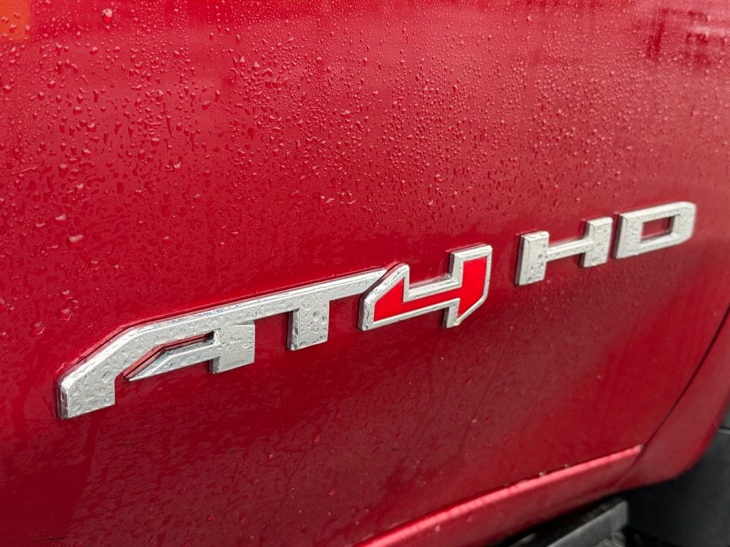 2024 GMC Sierra 2500HD AT4 - Photo 9