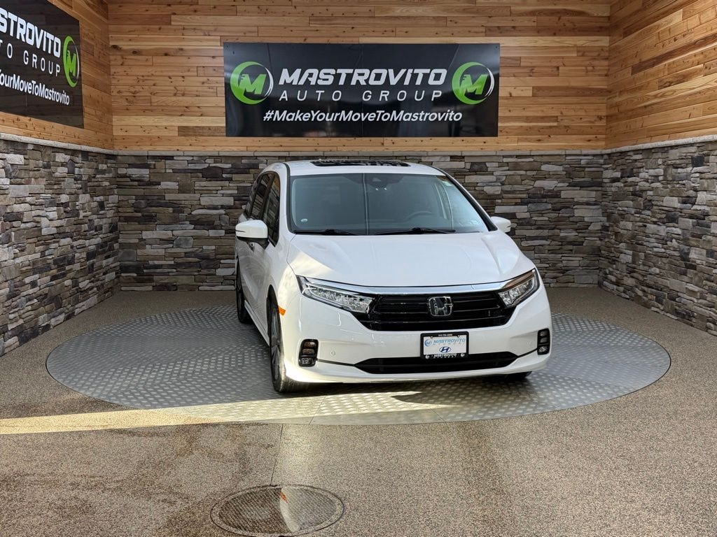 Used 2023 Honda Odyssey Touring Van