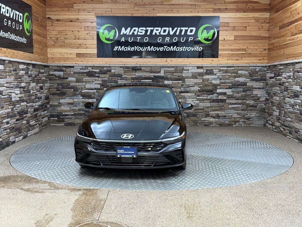 Certified 2025 Hyundai Elantra Hybrid Limited Sedan
