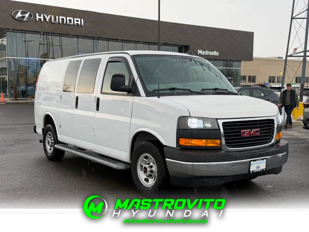 2019 GMC Savana Cargo Work Van's photo