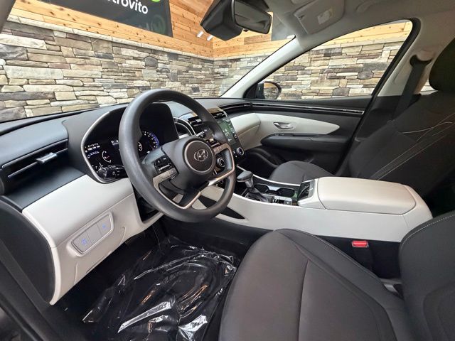 2024 Hyundai Tucson SE - Photo 12