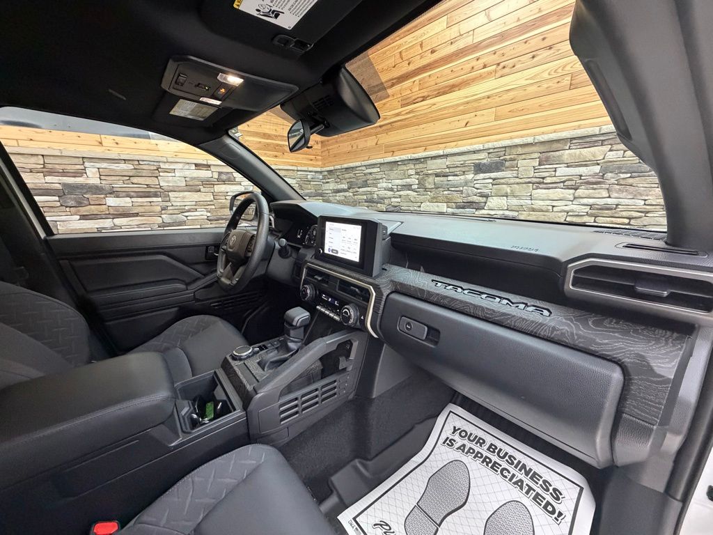 2026 Toyota Tacoma SR - Photo 13