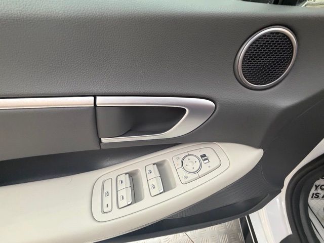 2026 Hyundai Sonata SEL - Photo 29