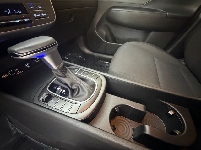 2024 Hyundai Kona SEL - Photo 22