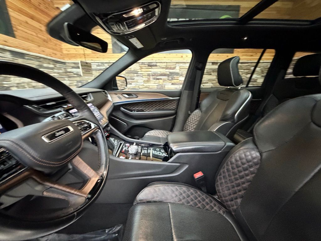 2022 Jeep Grand Cherokee Summit - Photo 11