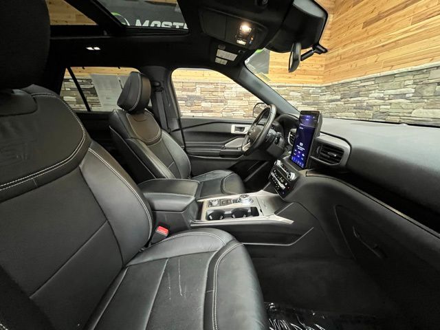 2020 Ford Explorer ST - Photo 16