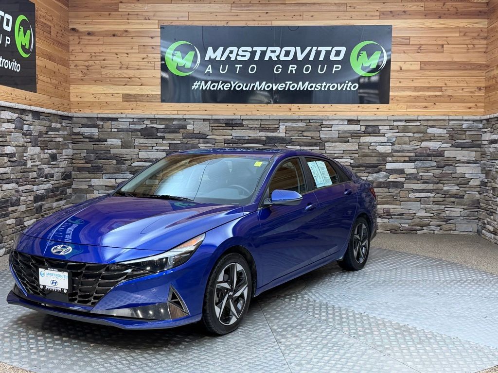 2023 Hyundai Elantra Limited - Photo 12
