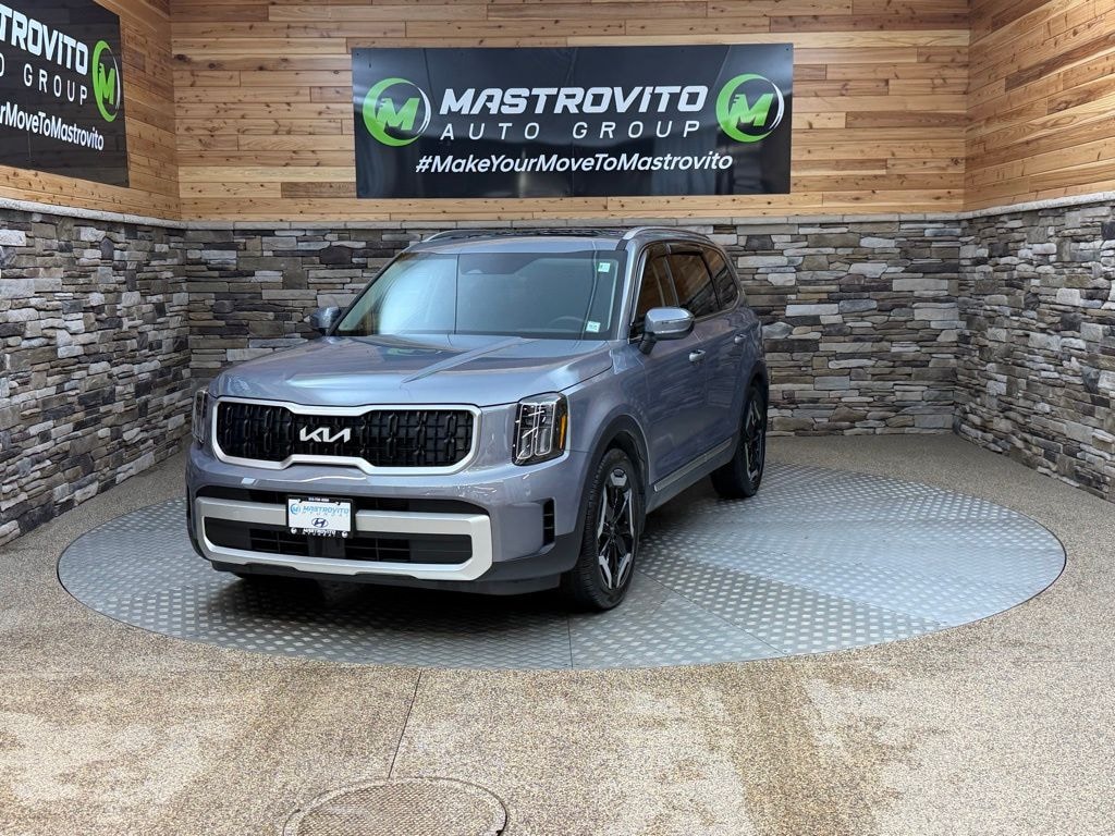 Used 2025 Kia Telluride EX SUV