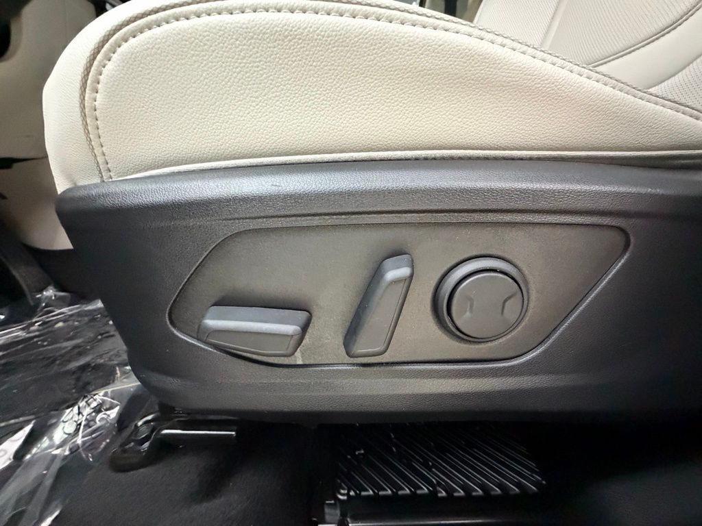 2025 Hyundai Tucson Limited - Photo 26