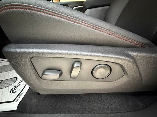 2025 Chevrolet Colorado Z71 - Photo 28