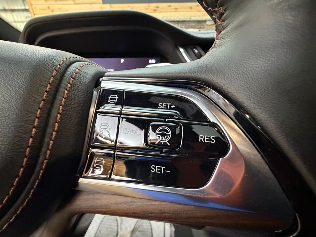 2022 Jeep Grand Cherokee Summit - Photo 23