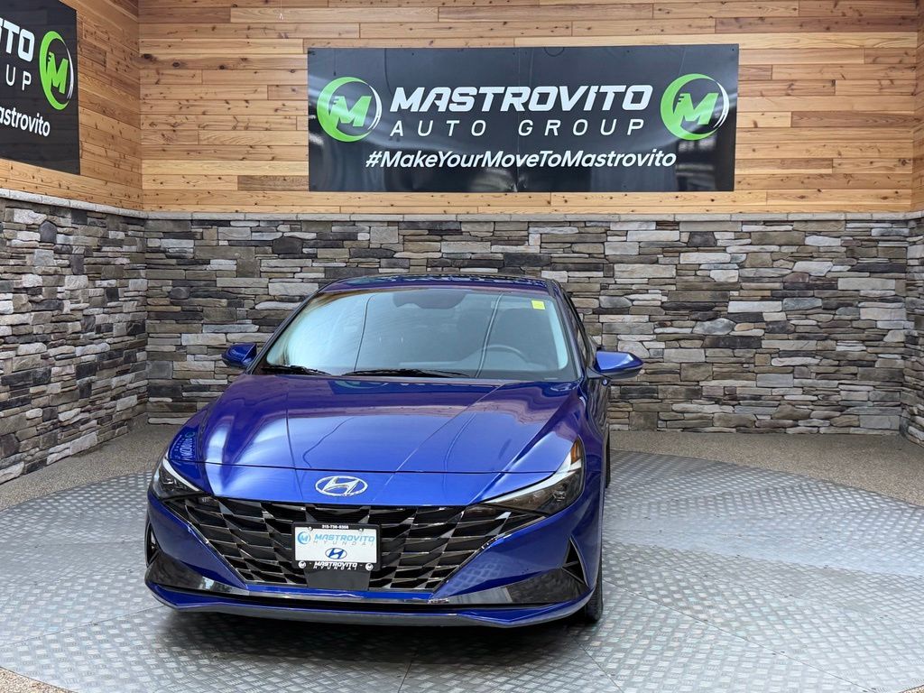 2023 Hyundai Elantra Limited - Photo 6