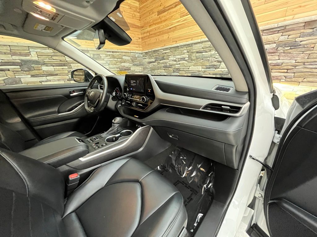 2023 Toyota Highlander XLE - Photo 45