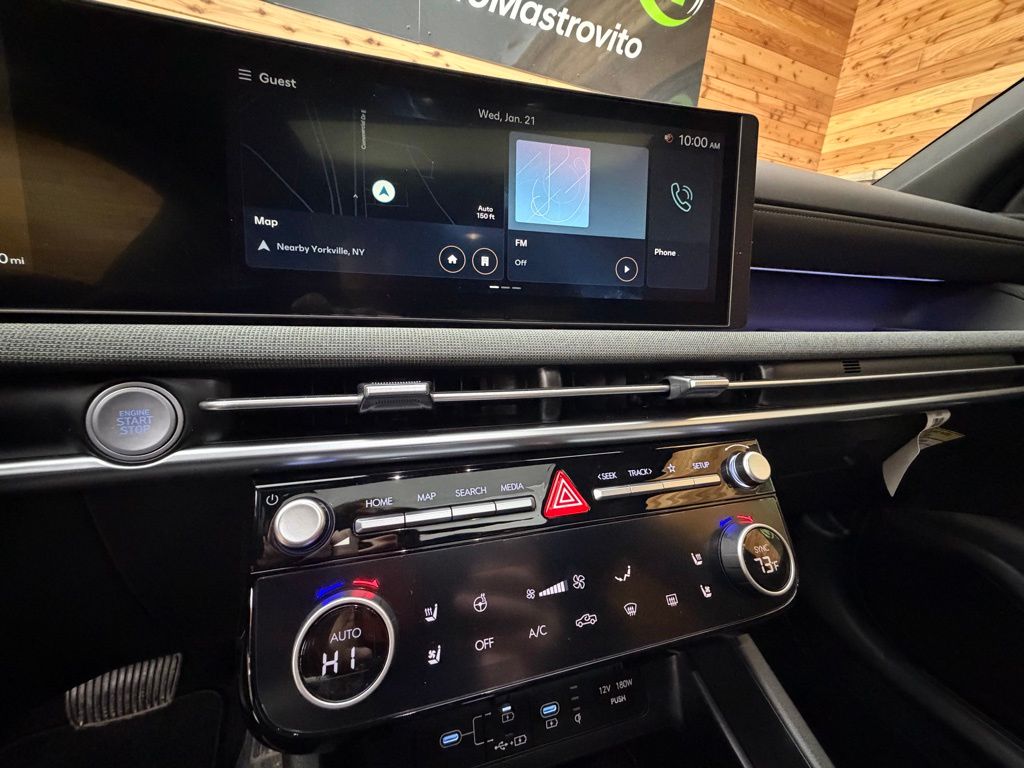2025 Hyundai Santa Cruz Limited - Photo 18