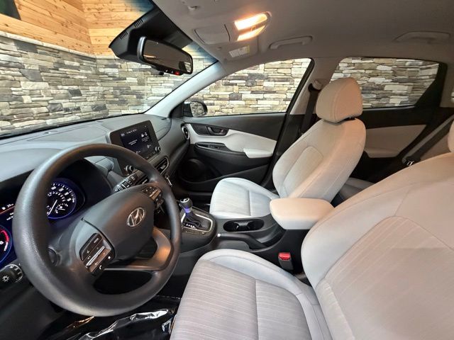 2023 Hyundai Kona SEL - Photo 11