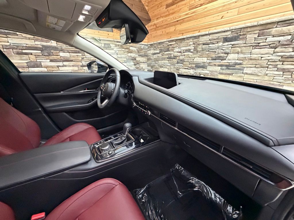 2023 Mazda CX-30 Carbon Edition - Photo 13