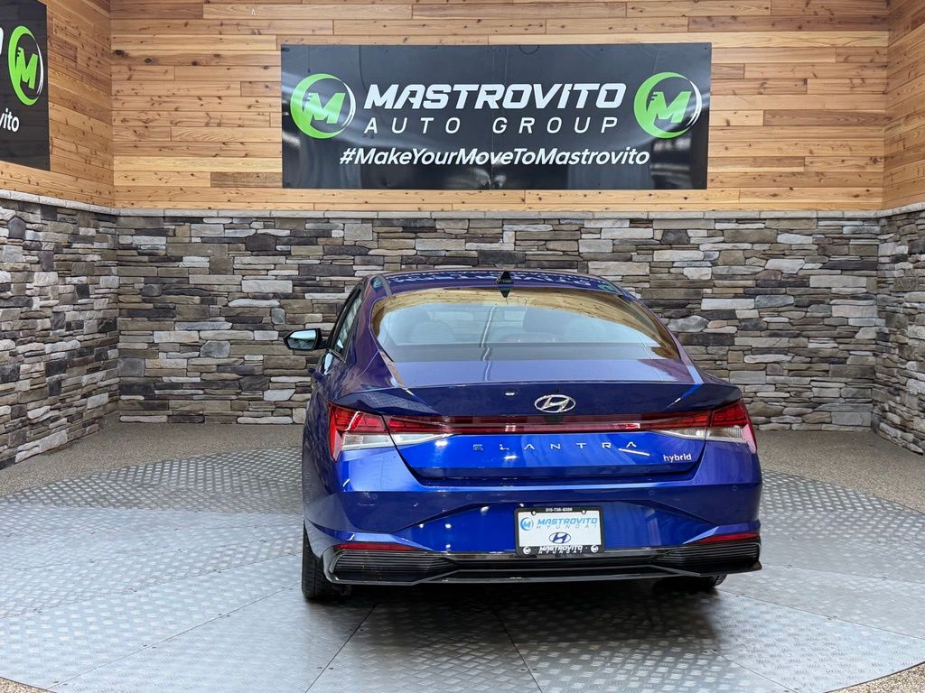 2023 Hyundai Elantra Limited - Photo 28