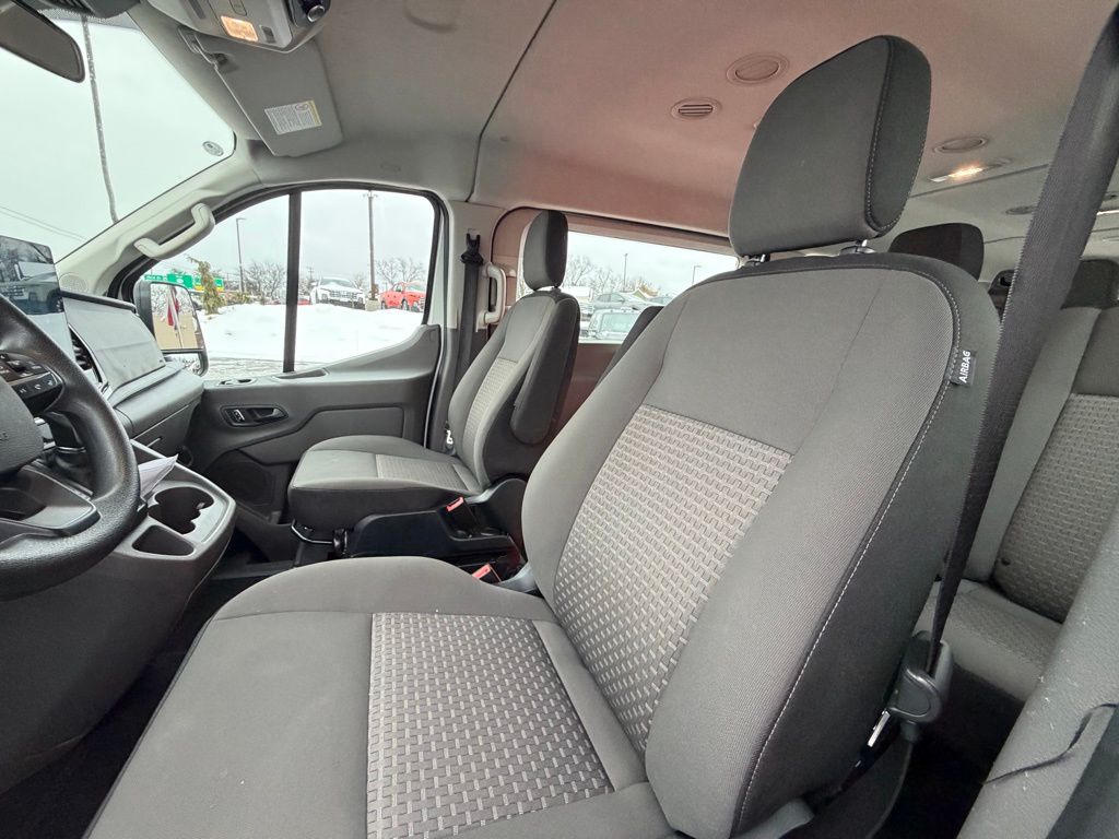2023 Ford Transit Passenger Van XLT - Photo 9