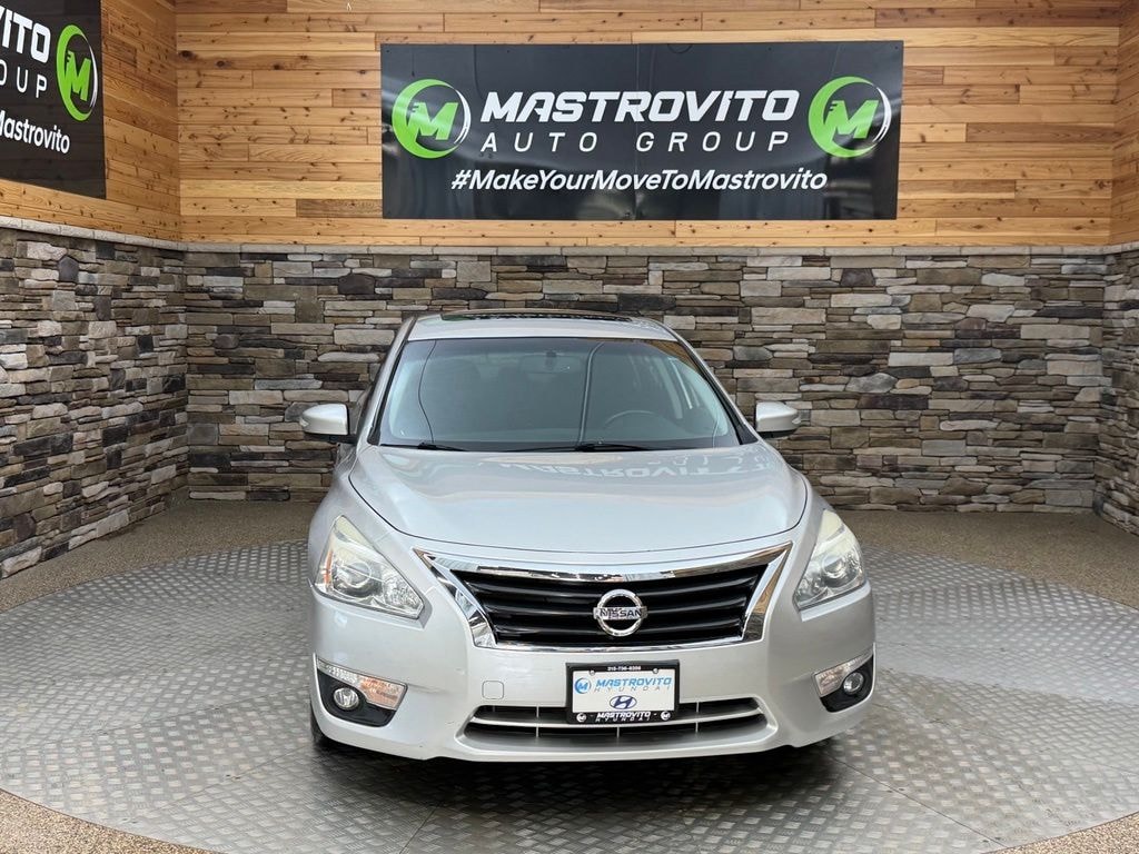 Used 2015 Nissan Altima 2.5 SV Sedan