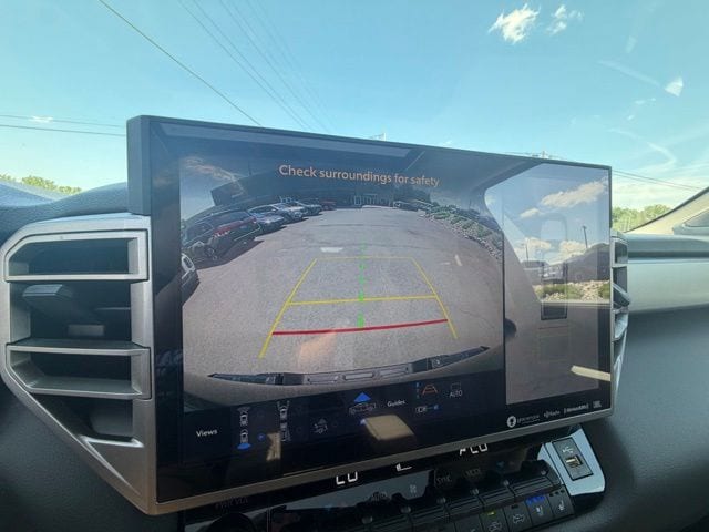 2023 Toyota Tundra Limited - Photo 22