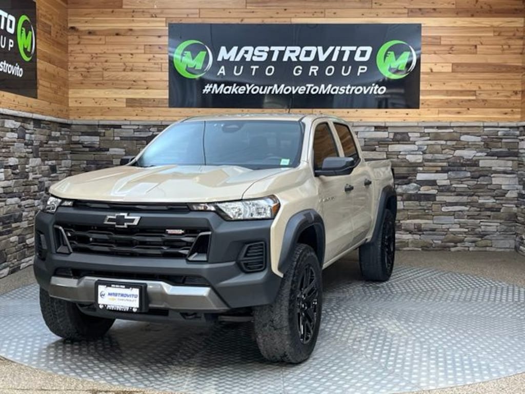 Used 2024 Chevrolet Colorado Trail Boss Truck Crew Cab