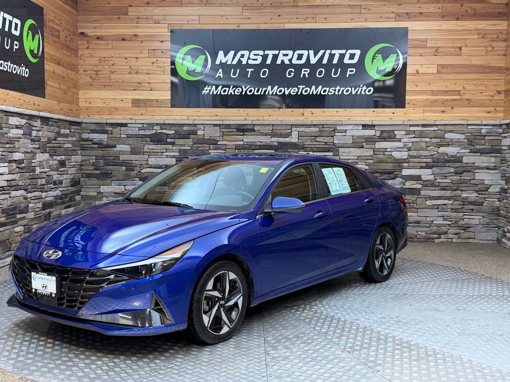 2023 Hyundai Elantra Limited - Photo 11