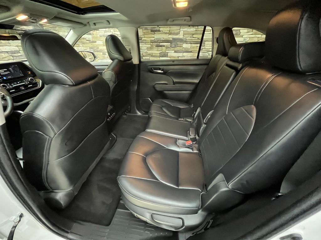 2023 Toyota Highlander XLE - Photo 36