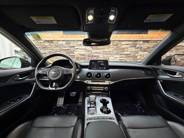 2018 Kia Stinger GT2 - Photo 16