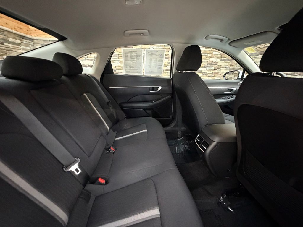 2025 Hyundai Sonata Hybrid SEL - Photo 29