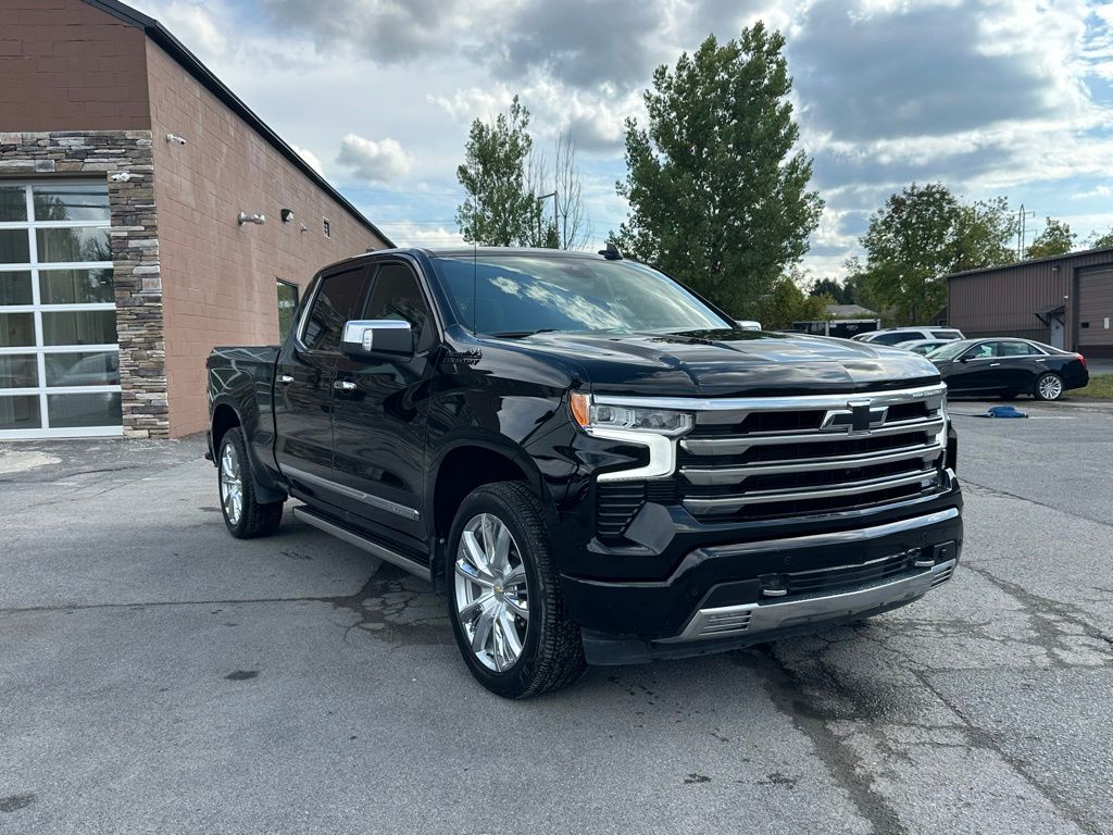 2023 Chevrolet Silverado 1500 High Country photo 2