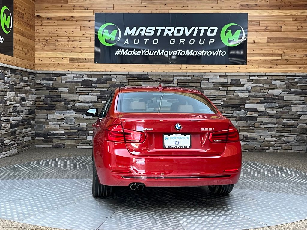 2016 BMW 3 Series 328i - Photo 19