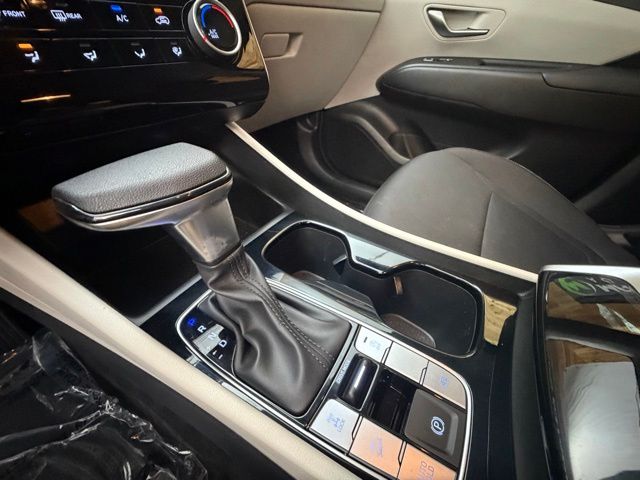 2024 Hyundai Tucson SE - Photo 22