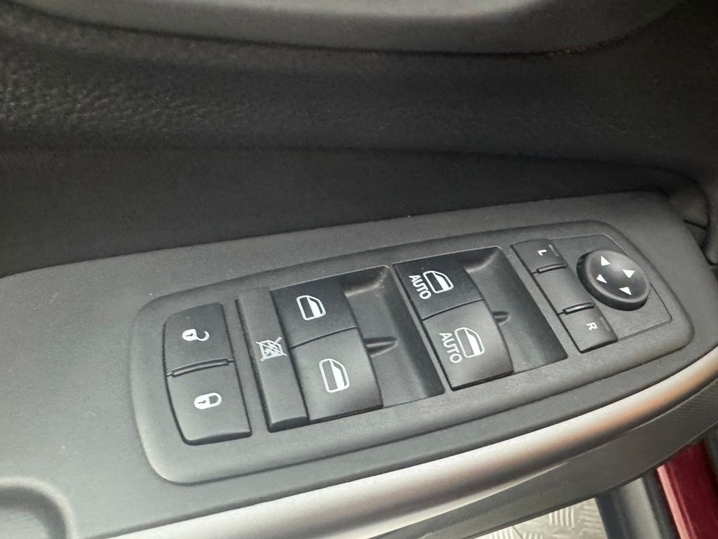 2019 Jeep Cherokee Latitude Plus - Photo 31