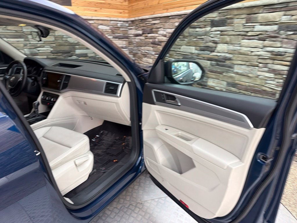 2018 Volkswagen Atlas SE - Photo 32