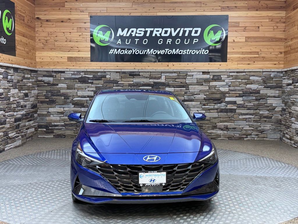 2023 Hyundai Elantra Limited - Photo 7