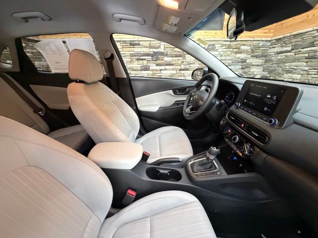 2023 Hyundai Kona SEL - Photo 17
