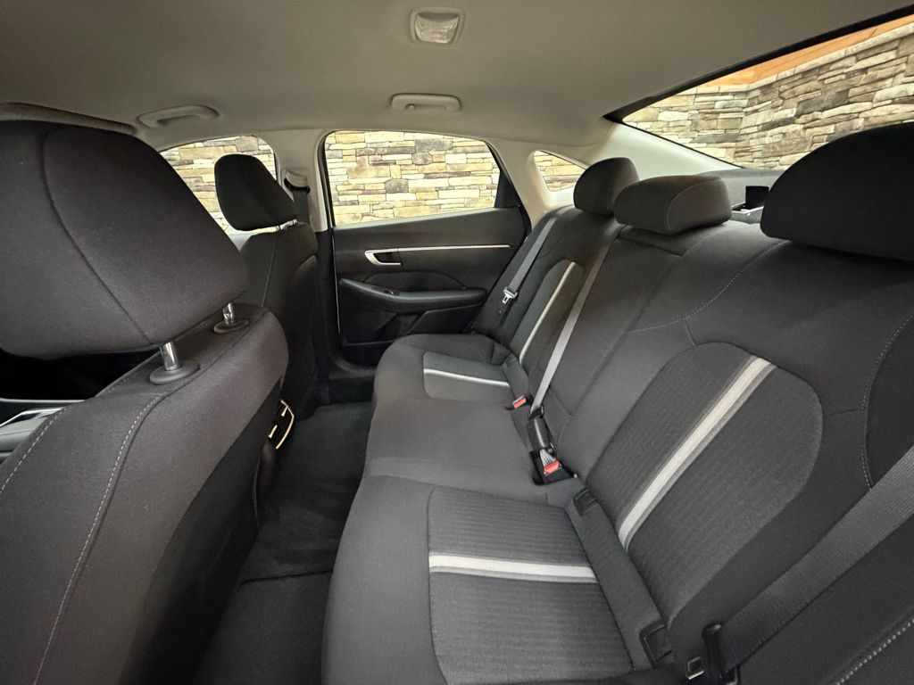 2025 Hyundai Sonata Hybrid SEL - Photo 25