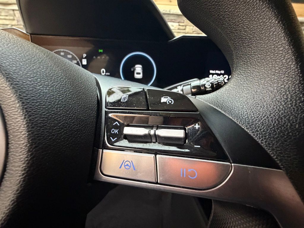 2024 Hyundai Elantra SEL - Photo 23