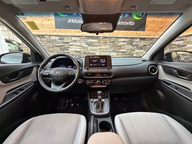 2023 Hyundai Kona SEL - Photo 16