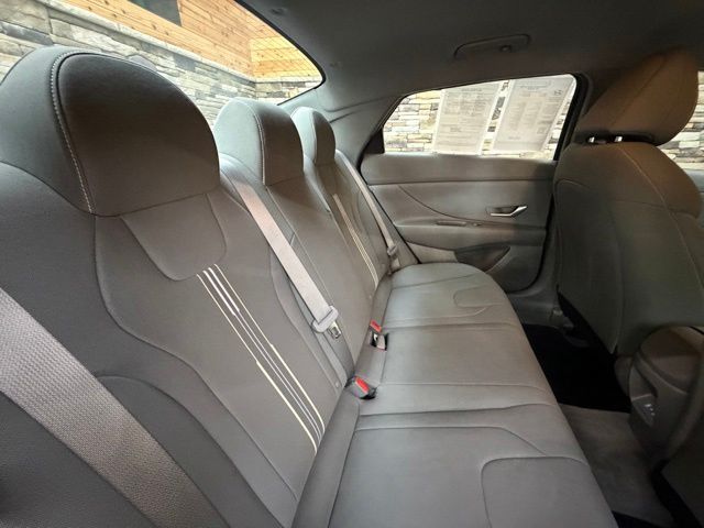 2024 Hyundai Elantra SEL - Photo 30