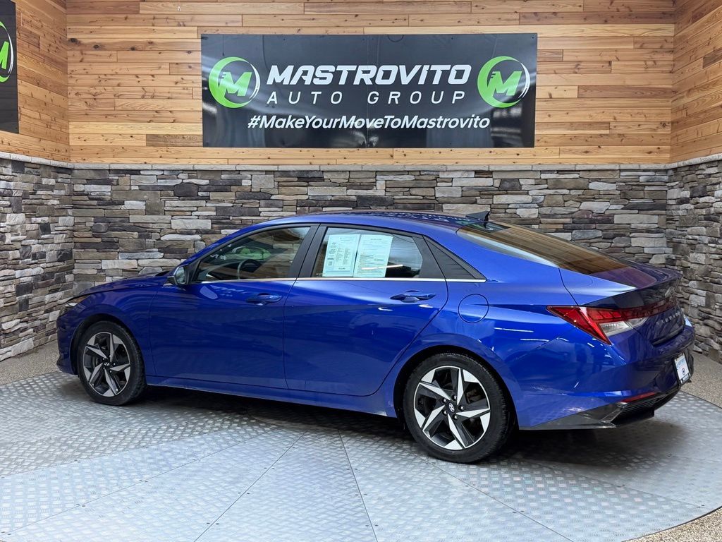 2023 Hyundai Elantra Limited - Photo 20