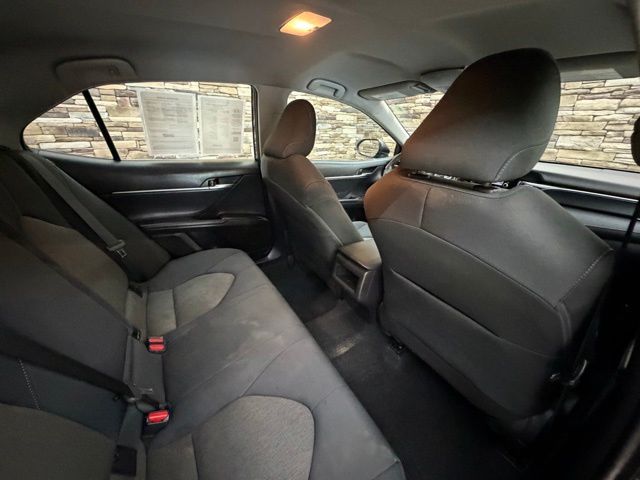 2022 Toyota Camry LE - Photo 31